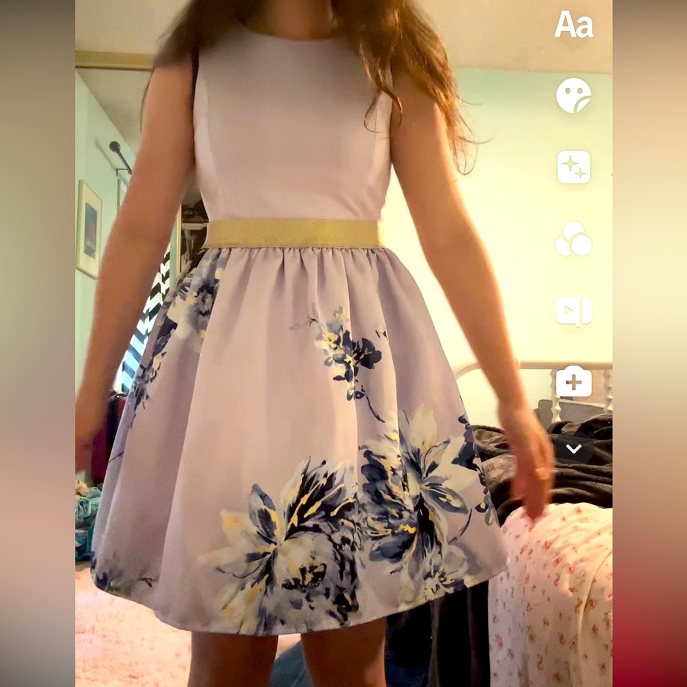purple dress